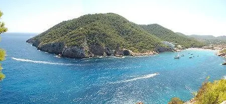 Playa * Cala Llonga (Ibiza)